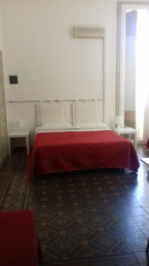 B&B Caravaggio Siracusa 200 Metres From Ortigia Syracuse Bagian luar foto